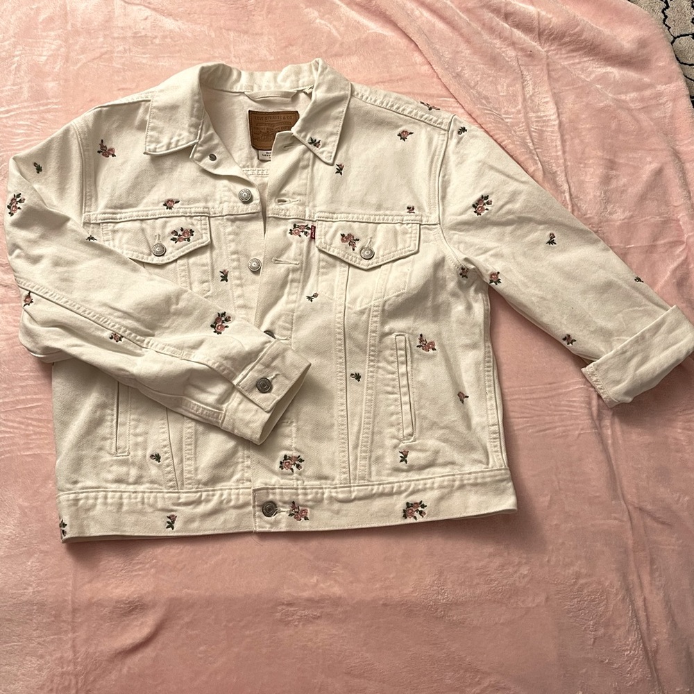 Levi’s White Denim Trucker Jacket with Roses